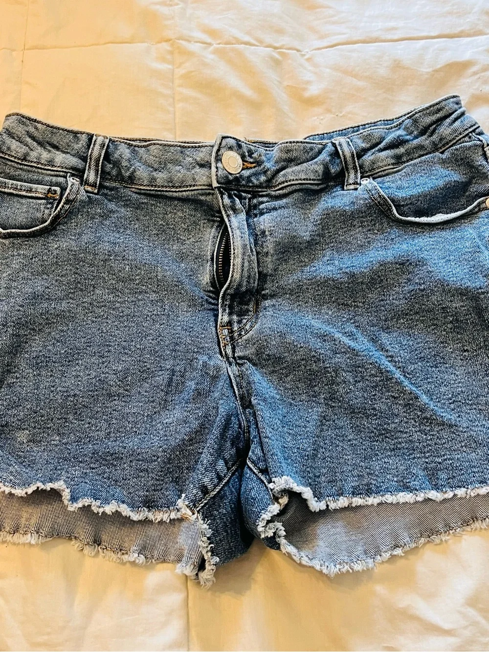 Maurices Light Blue Denim Frayed Hem Jean Shorts